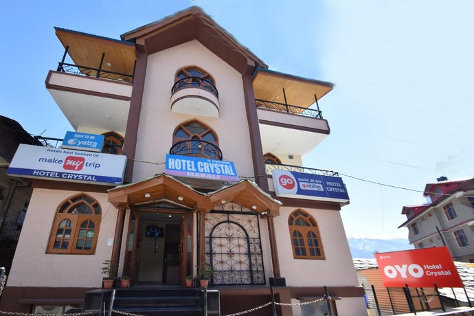 OYO 10229 Hotel Crystal