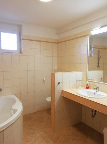 Boroka Apartman Heviz