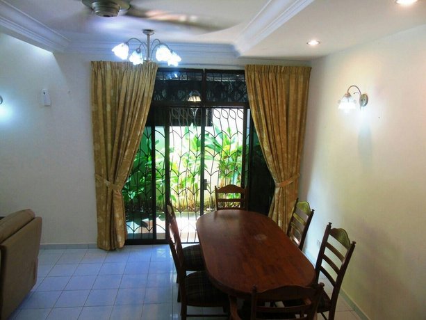 Elizabeth villa