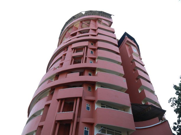 OYO 9954 Emarald Hotel