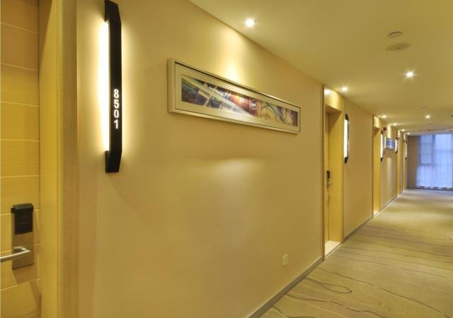 City Comfort Inn Wuhan Julong Avenue Metro Station