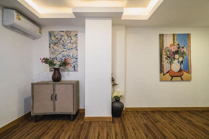 Patong Hill sea view villa 4 bedroom private pool