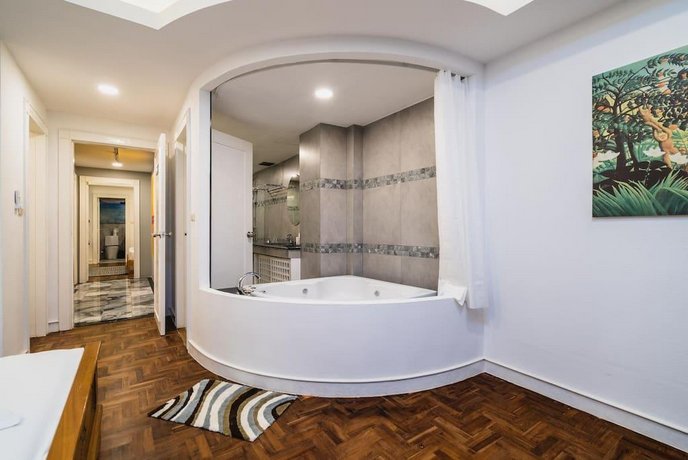 Patong Hill sea view villa 4 bedroom private pool