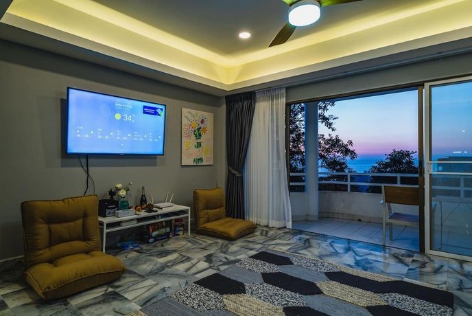 Patong Hill sea view villa 4 bedroom private pool