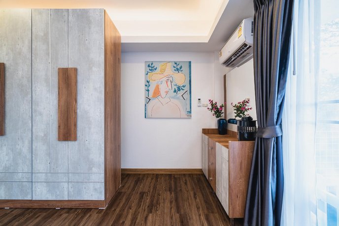 Patong Hill sea view villa 4 bedroom private pool