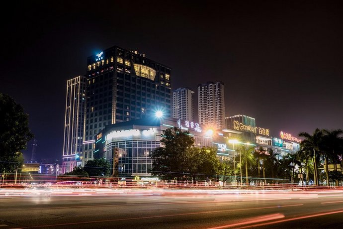 IU Hotels Guangzhou Zengcheng Gualv Road Wanda Plaza