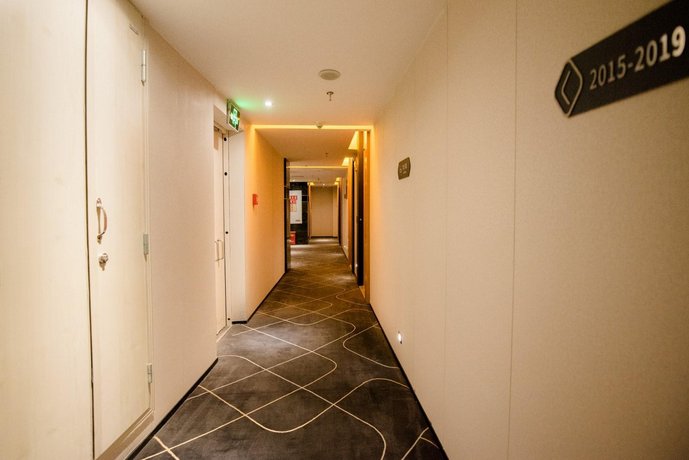 Chonpines Hotel Chongqing Jiefangbei Hongyadong