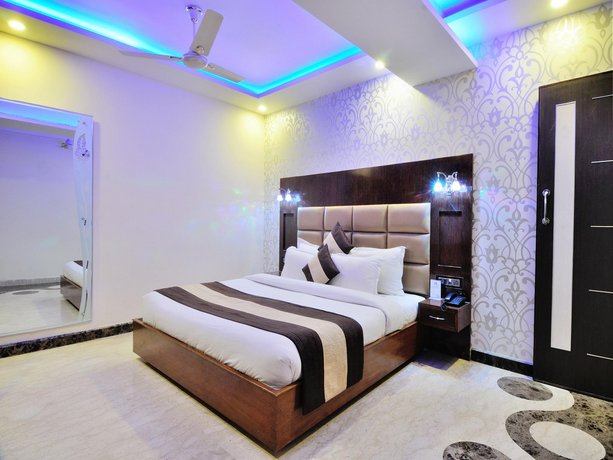 Hotel Crystal Ganga Heights