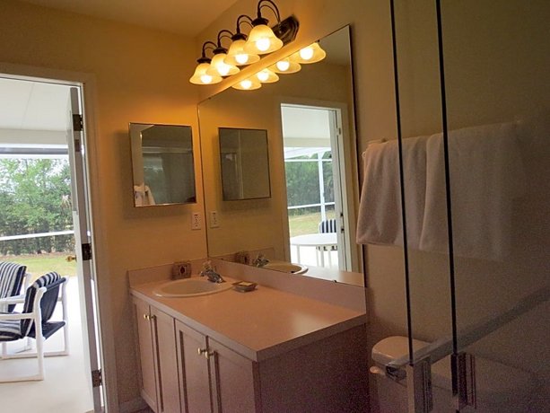 Davenport Area Pool Homes by Sunny OVH