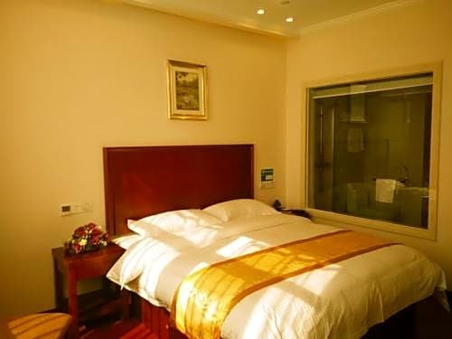 GreenTree Inn JiangSu YanCheng XiangGang Road FuNing Passenger South Station Business Hotel