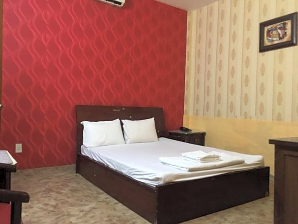 Long Son hotel