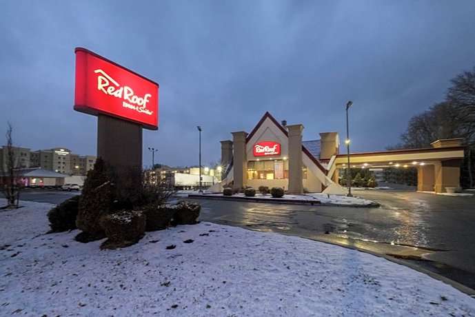 Red Roof Inn and Suites Newark Delaware