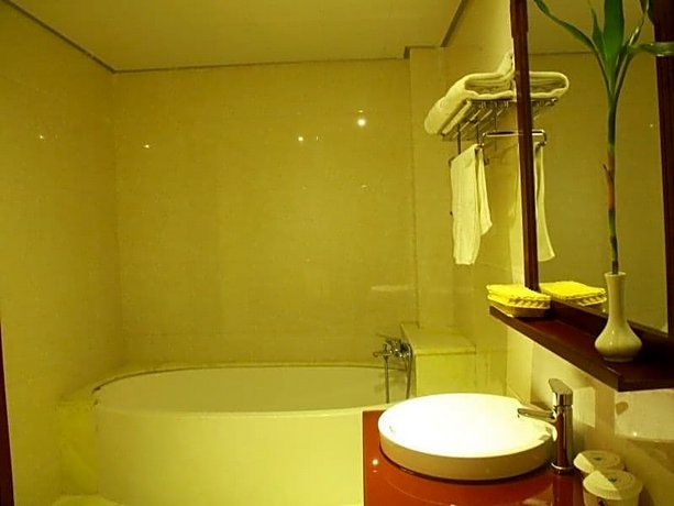 GreenTree Inn Zhejiang Taizhou Linhai Passenger Transport Center Lamei Road Business Hotel