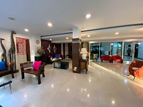 Arada Boutique Place
