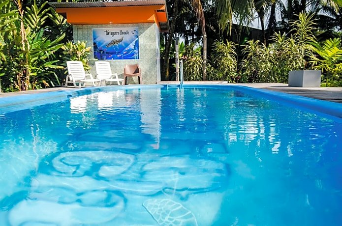 Hotel Tortuguero Beachfront