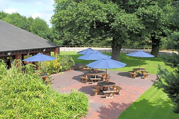 Oak Farm Hotel