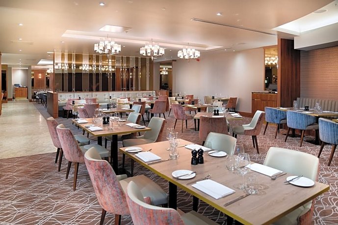Holiday Inn Express - London Heathrow T4