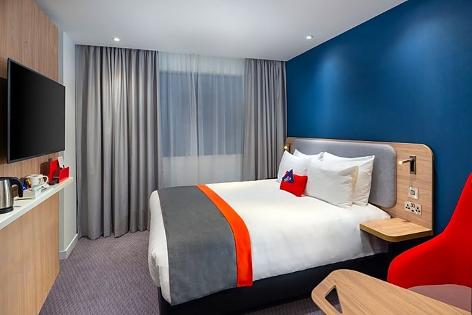 Holiday Inn Express - London Heathrow T4