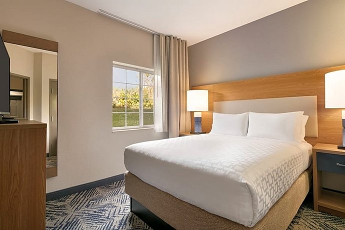 Candlewood Suites Springfield Springfield
