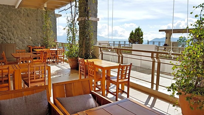 Outlook Ridge Residences