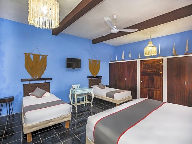 Casa Aluxes Hotel