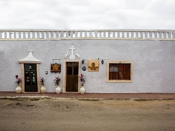 Casa Aluxes Hotel