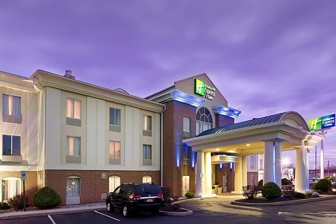 Holiday Inn Express & Suites by IHG Chambersburg