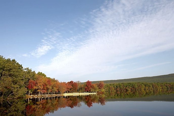 Mountain Springs Lake Resort