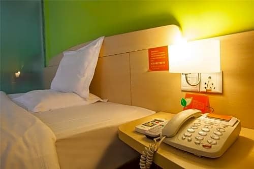 7Days Inn Zhengzhou Railway Station Middle Square