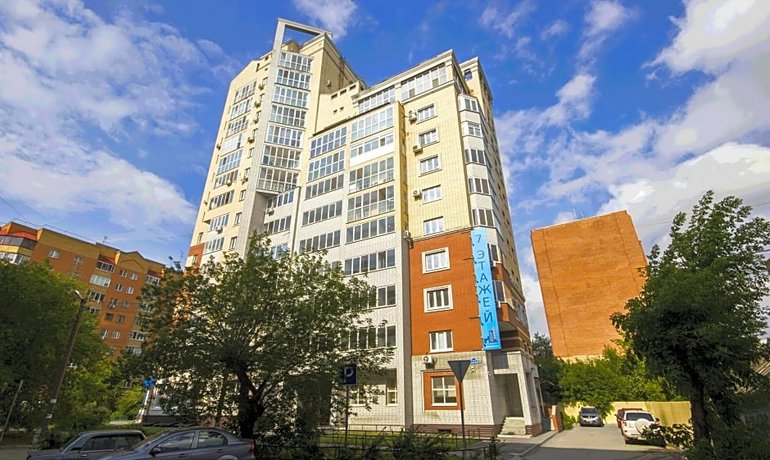 Hotel 7 floors Tyumen Center