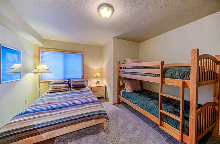 Jackpine Lane 6