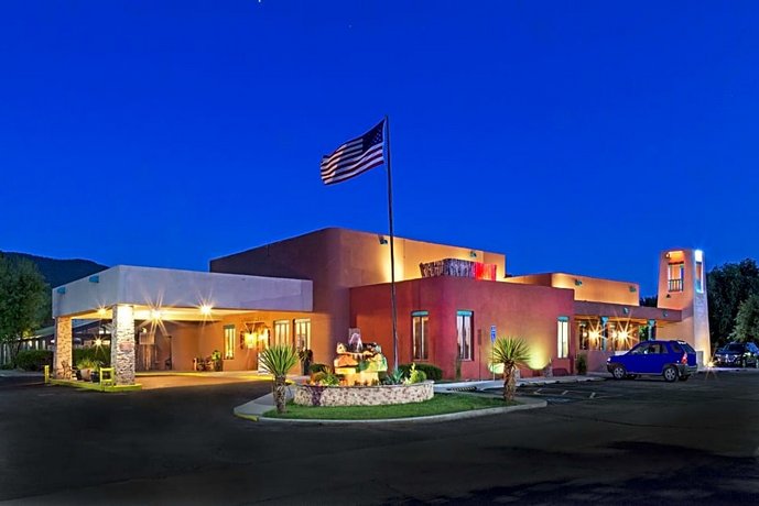 Hotel Don Fernando De Taos Tapestry Collection By Hilton