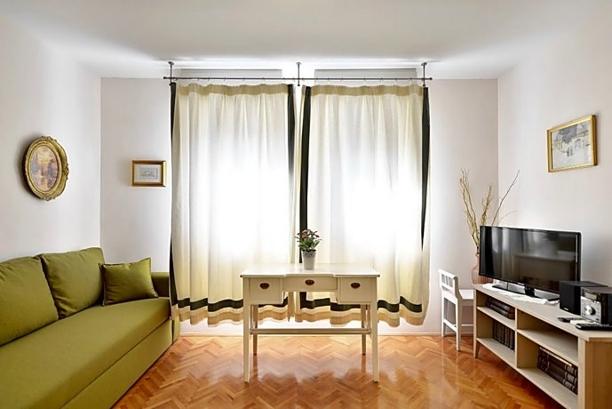 Apartments Zoran