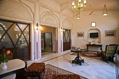 Hotel Narain Niwas Palace