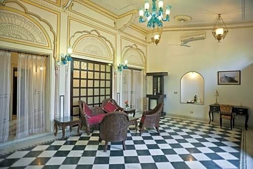 Hotel Narain Niwas Palace