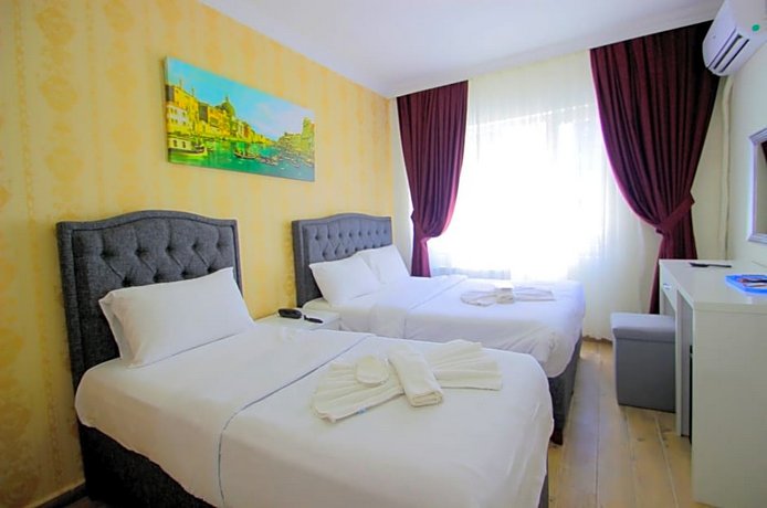 Grand Efe Hotel