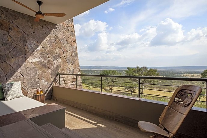 Melia Serengeti Lodge