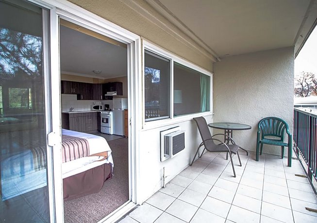 Okanagan Royal Park Inn by Elevate Rooms