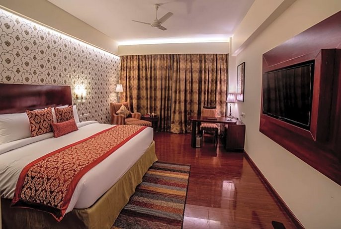 Ramada by Wyndham Jaipur Jaisinghpura