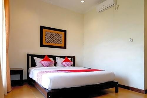 OYO 261 Sasono Putro Residence