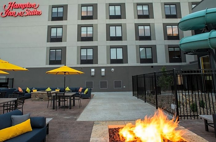 Hampton Inn & Suites Rapid City Rushmore SD