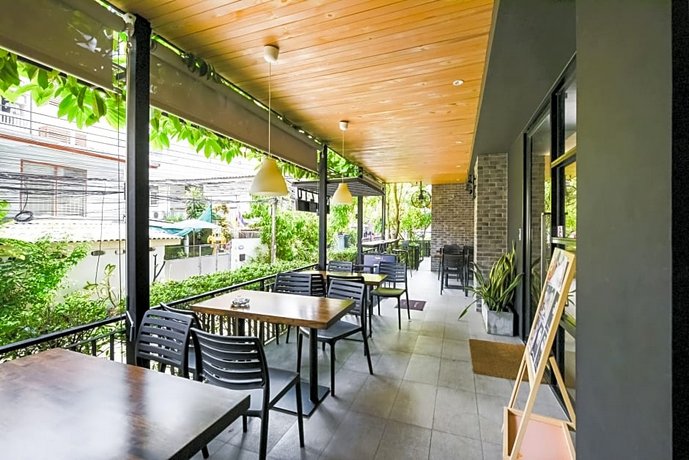 Kitzio House
