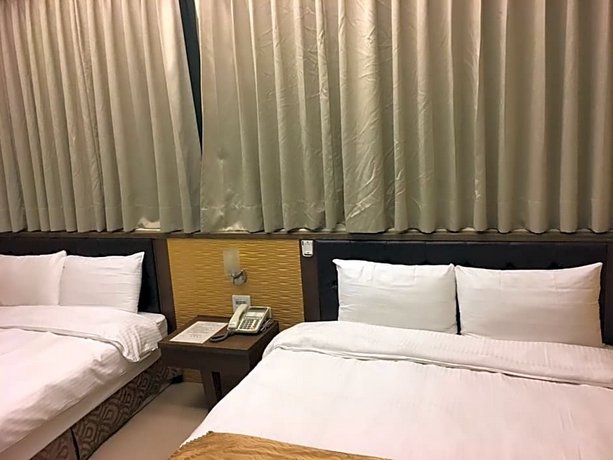 Ri Yue Hu Pan Resort