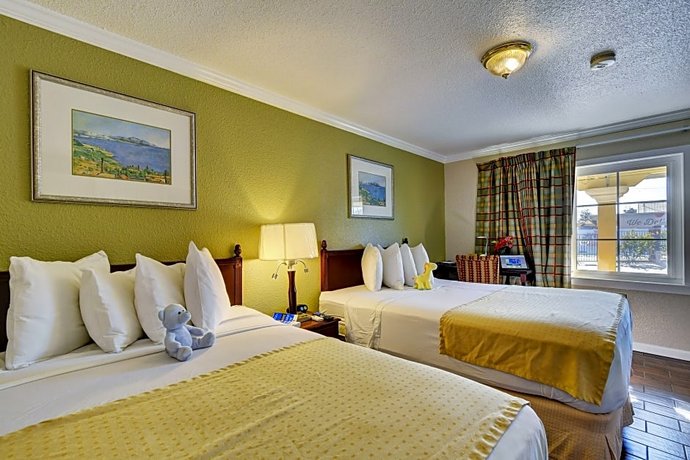 Traveler's Inn Williams