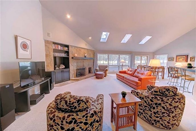 Red Cedar Lane 23