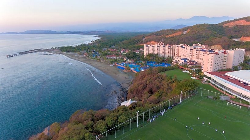 Azul Ixtapa All Inclusive Resort