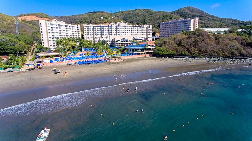 Azul Ixtapa All Inclusive Resort