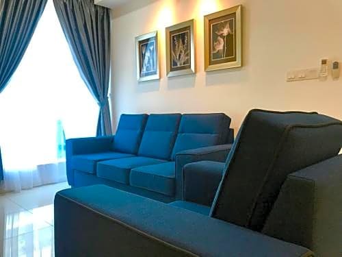 Sunset Seaview Vacation Condos @ Infinity Avenue