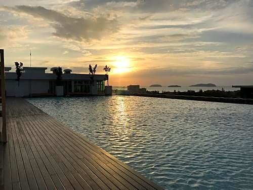 Sunset Seaview Vacation Condos @ Infinity Avenue