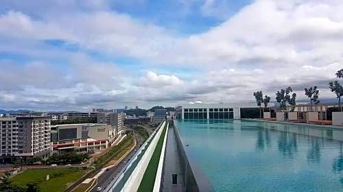 Sunset Seaview Vacation Condos @ Infinity Avenue